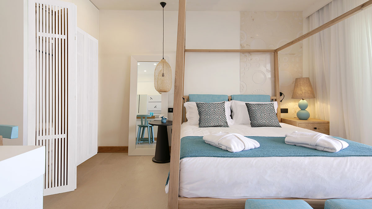 Upbeat Retreat Pool View with Plunge Pool